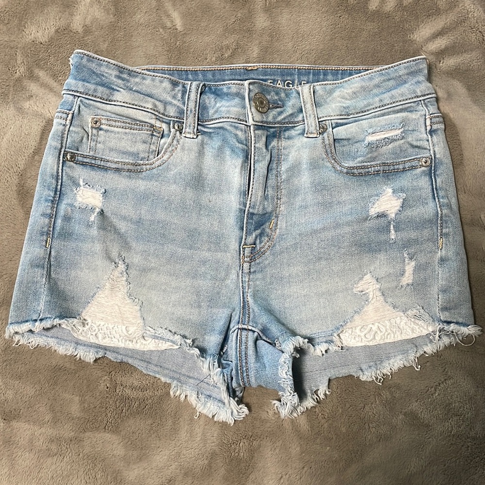 Ripped American Eagle Festival Shorts high rise w/ lace pockets